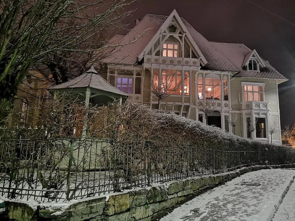 Villa Karine Bergen 0*,