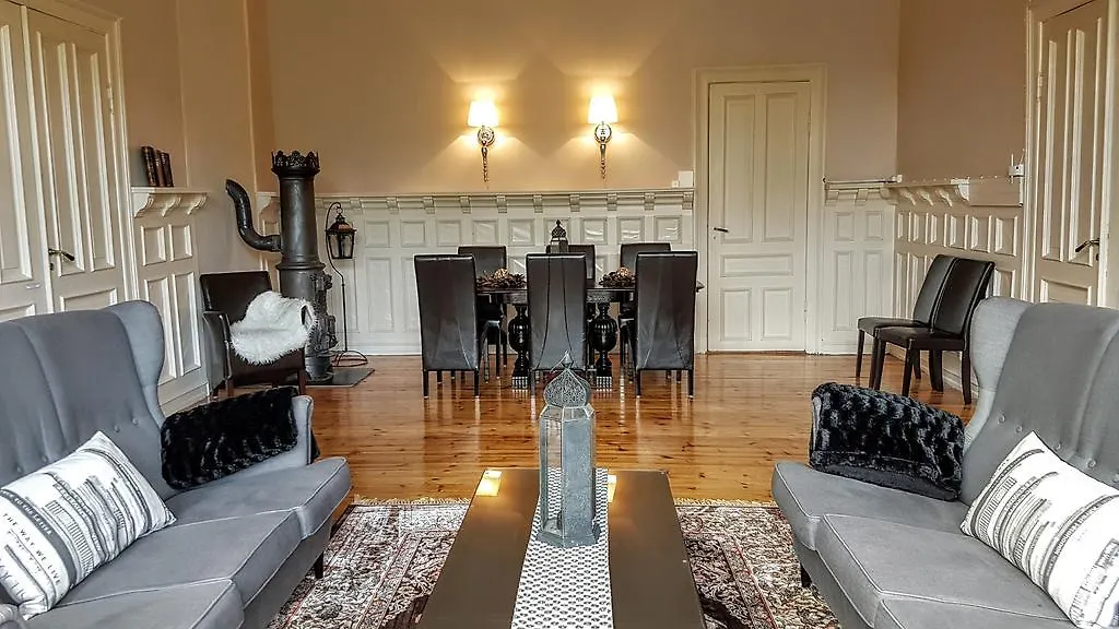Villa Karine Bergen 0*,